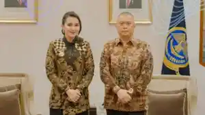 Gubernur-Maluku-Utara-Sherly-Laos-atau-Sherly-Tjoanda-Menteri-Perhubungan-RI-Dudy-Purwagandhi.jpg