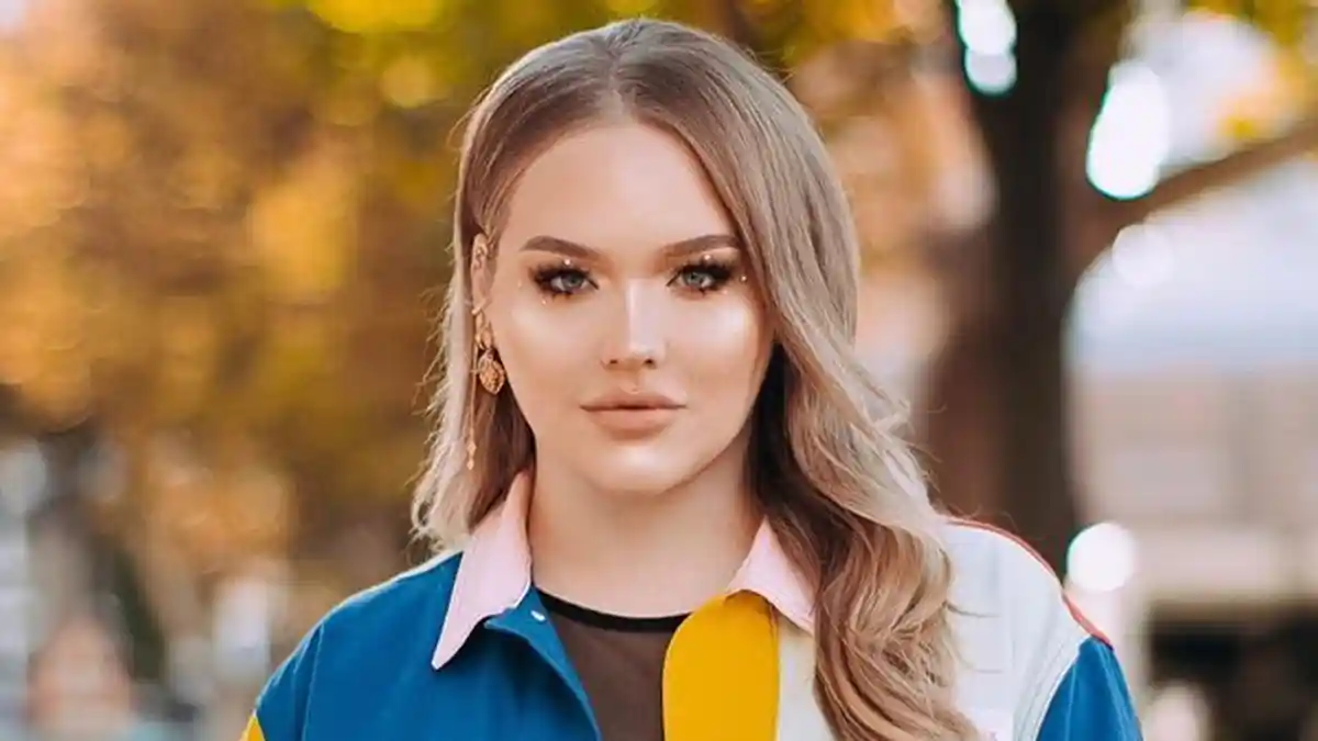 Kejutkan Penggemar, Nikkie Tutorials Ungkap Identitas Aslinya Sebagai Seorang Transgender
