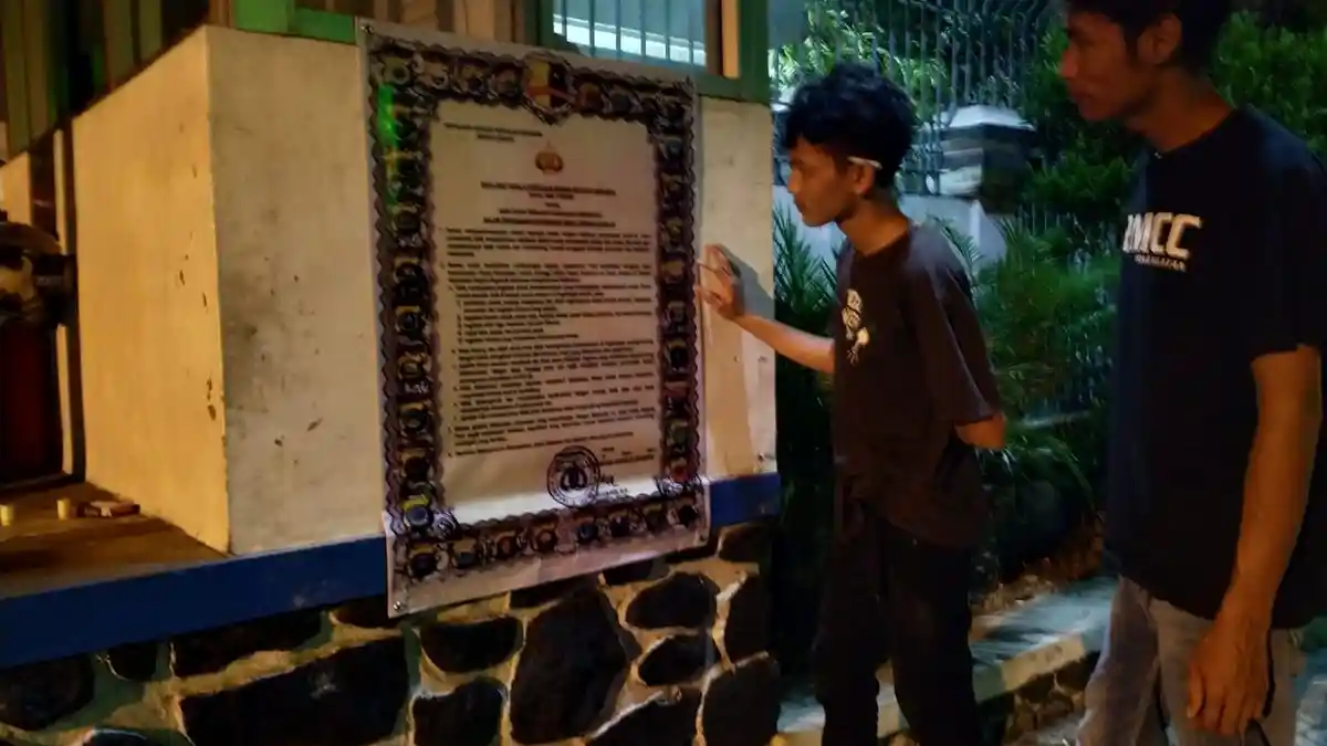 Polres Wonogiri Pasang Maklumat Kapolri yang Isinya Ajak Warga Tidak Gelar Acara Banyak Orang