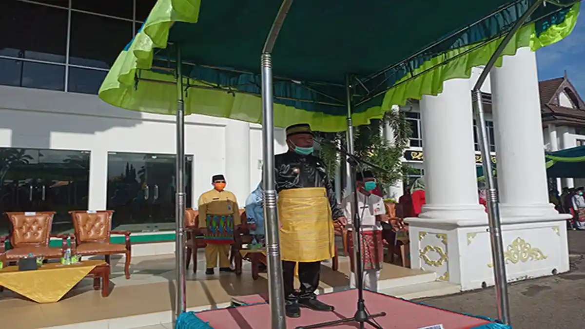 Pemkab Mempawah Laksanakan Upacara HUT Pemprov Kalbar ke-64