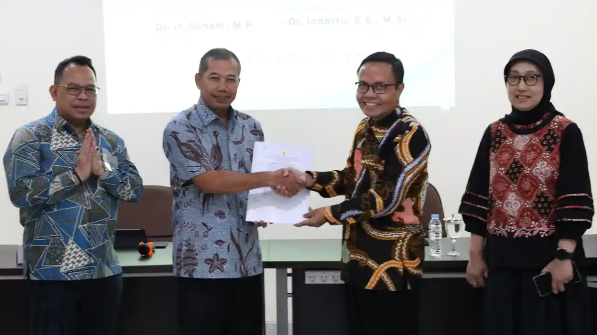 Sosok Dr Indarto SE MSi Guru Besar Baru Universitas Semarang