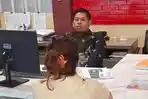 Wanita Rambut Pirang di Palembang Ini Tertipu Beli Emas Antam via Instagram, Begini Modus Si Pelaku