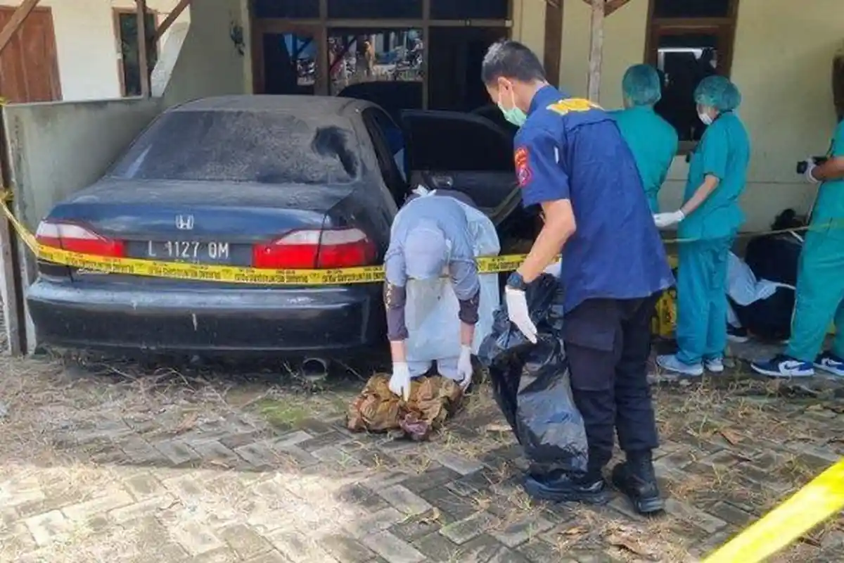 Gina Kaget Temukan Kerangka Manusia di dalam Mobil Terparkir di Aspol Wilayah Gresik