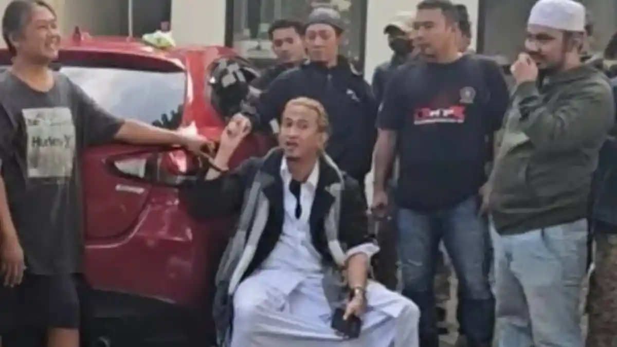 NGAMUK Saudaranya Ditipu 25 Miliar Saat Datangi Rumah Pelaku,Habib Bahar Dilaporkan Kasus Bikin Onar