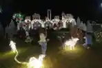 Menikmati Hiasan Natal di Lapangan Banteng