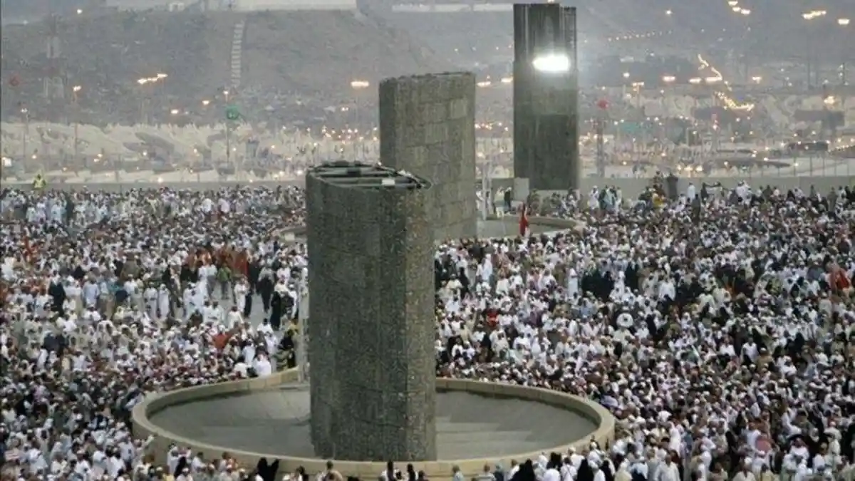PT Beterevel Indonesia Perkasa Maluku Utara Tunda Keberangkatan Jamaah Umrah