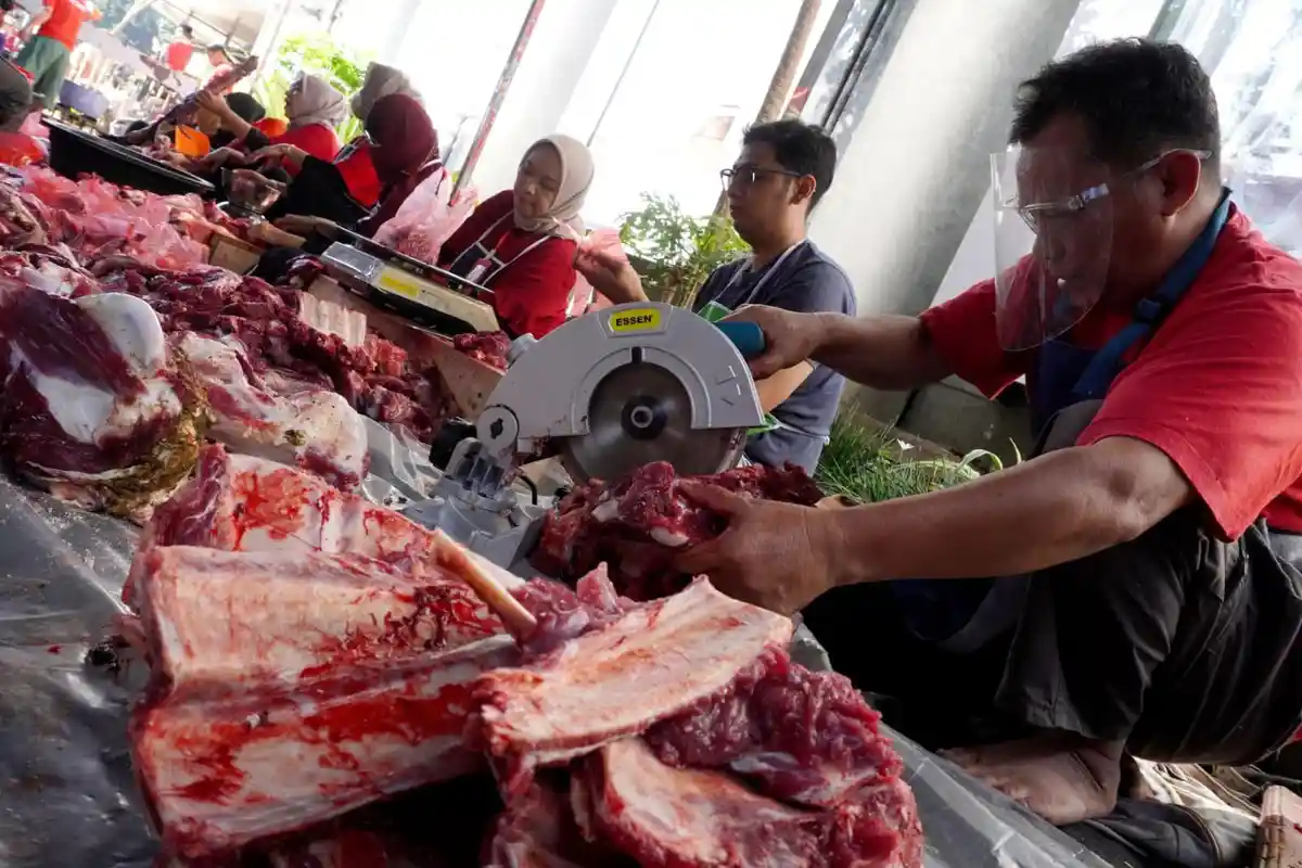 Stok Daging Kurban Masih Banyak? Simak Cara Menyimpan Daging agar Tahan Lama sampai Berbulan-bulan
