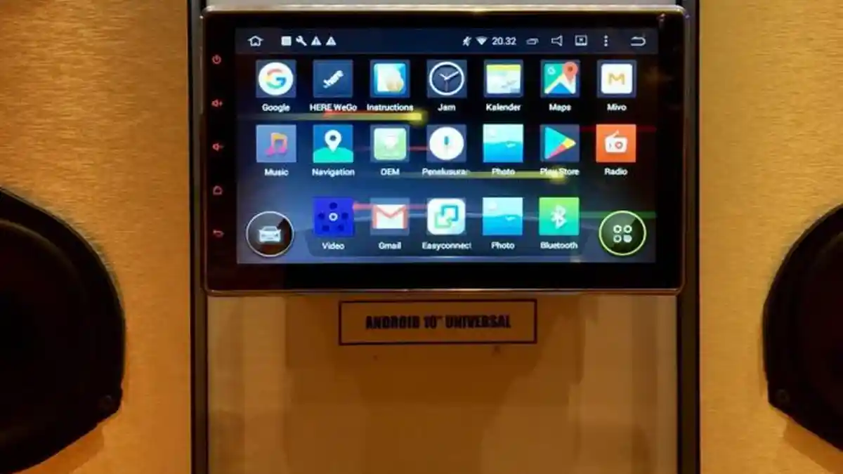 Serius, Toyota Avanza Bisa Dibenamkan Head Unit Layar Sentuh 10 Inci