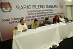 kpu-makassar-menyelesaikan-rekapitulasi-suara-2_20180707_104028.jpg