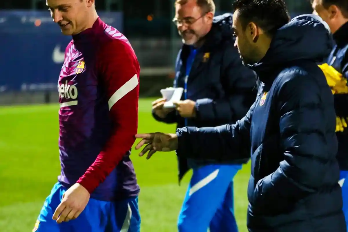 Erik ten Hag Desak Manajemen Man United Rekrut De Jong, Barcelona Kesempatan Pasang Harga Tinggi