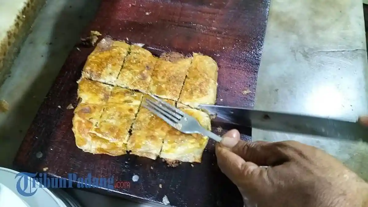 Wisata Sumatera Barat: Mampir ke Martabak Kaka, Kuliner Legendaris di Bukittinggi