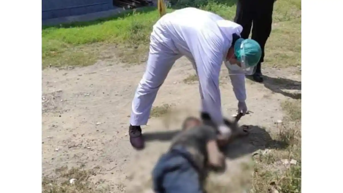 Seorang Pria Ditemukan dalam Kondisi Tak Sadarkan Diri, Mulut Berbusa, Tercium Bau Alkohol