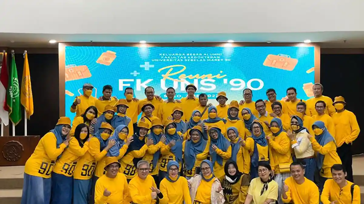 Reuni Fakultas Kedokteran UNS Angkatan 1990 Diisi Temu Kangen dan Berbagi