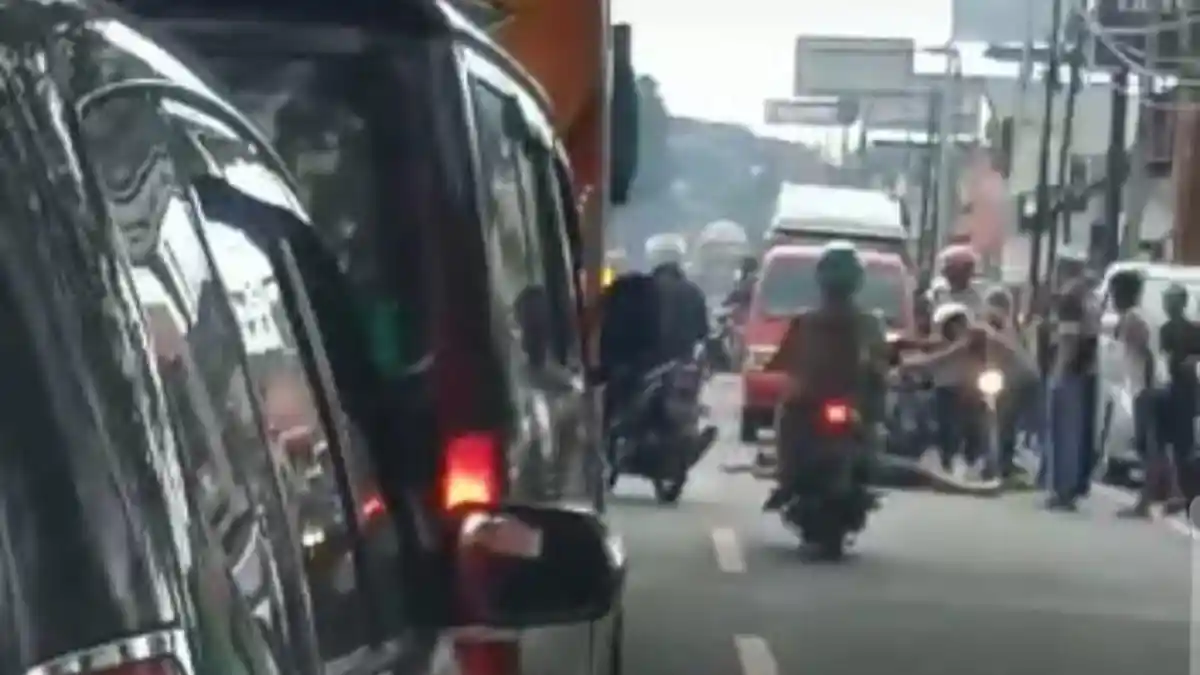 Video Heboh Kecelakaan di Jalan Kuningan-Cilimus, Korban Tergeletak di Jalan