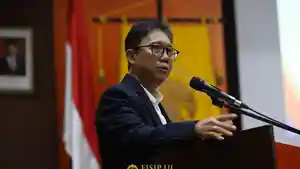 DekanFISIP-UI-Prof-Dr-Semiarto-Aji-Purwanto.jpg