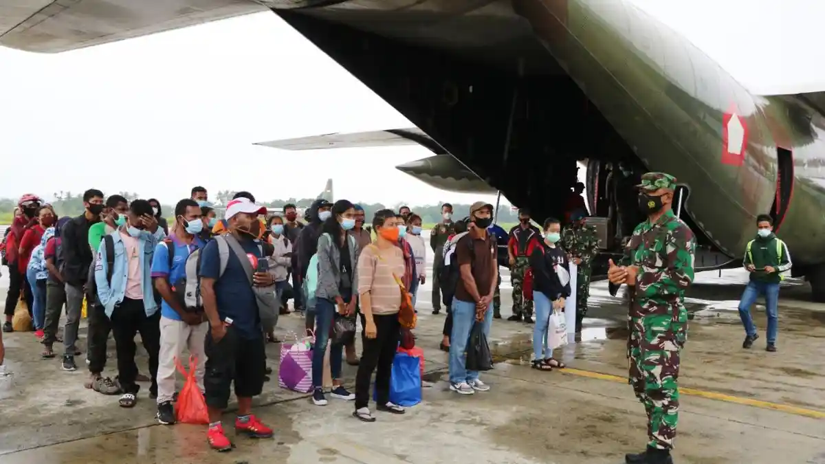 Panglima TNI  Siapkan Hercules Bantu Masyarakat Papua Rayakan Natal