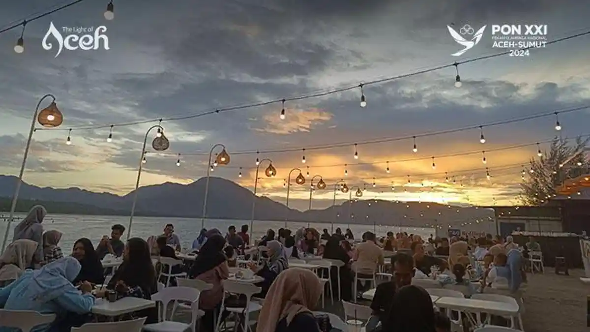 Menjemput Keindahan Senja di Tepian Pantai Ulee Lheue