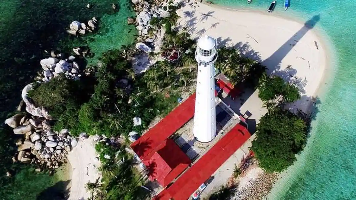 Wisata Hopping Island Belitung Hemat Rp 900 Ribu