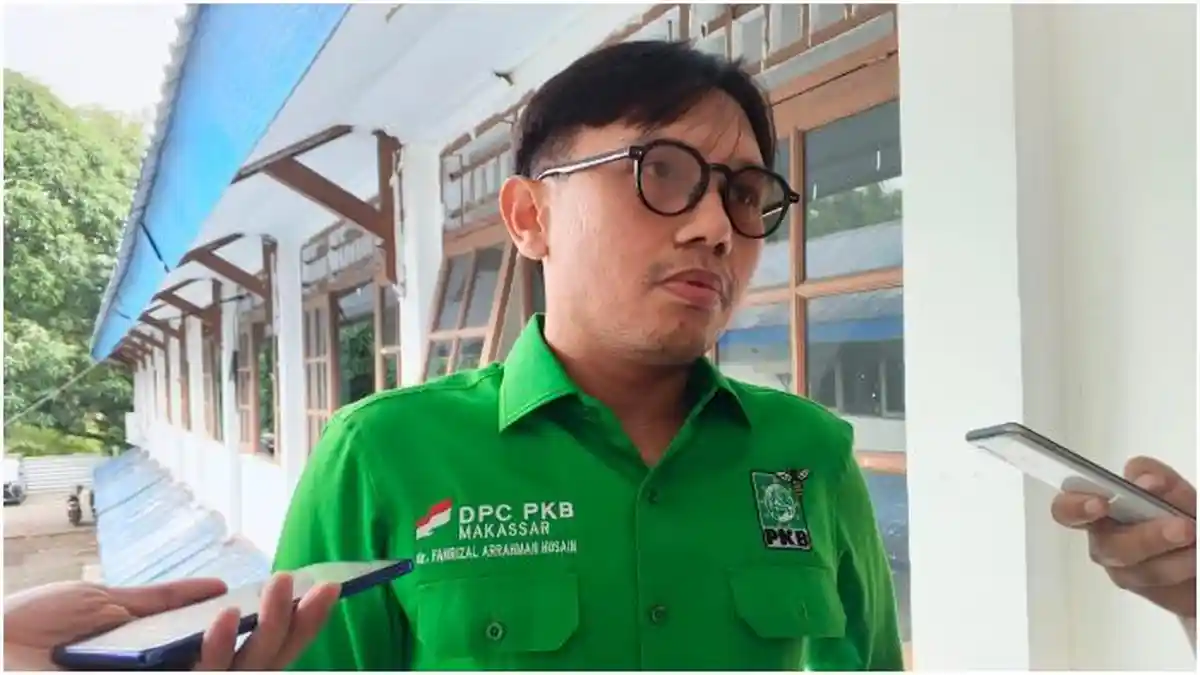Gerakan Ayah Mengantar Anak Didukung DPRD Makassar, MPLS Diminta Ramah bagi Siswa Baru - Tribun-timur.com