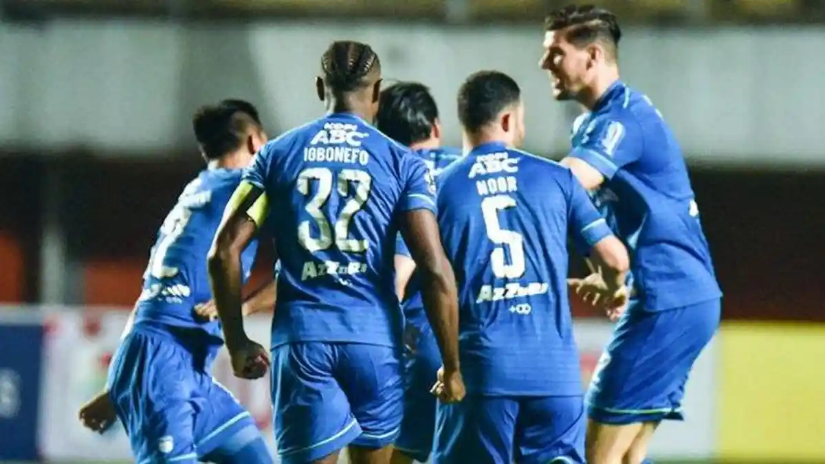 Prediksi Formasi Persib Bandung, 3 Penyerang Menakutkan di Lini Depan
