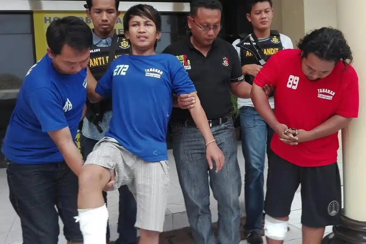 Berusaha Kabur, Dua Penjahat Spesialis Curat Ditembak