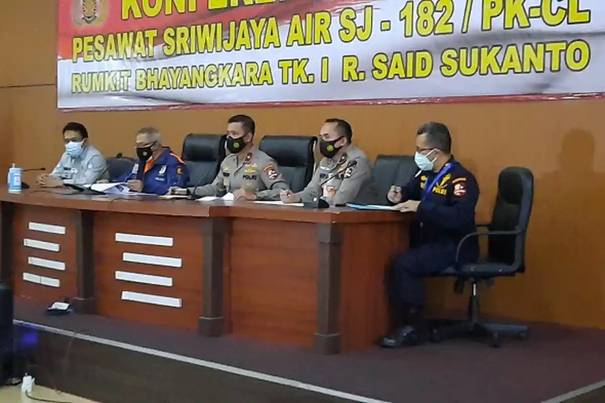 Satu dari 3 Korban Kecelakaan Pesawat SJ 182 yang Teridentifikasi Hari Ini Adalah Kopilot
