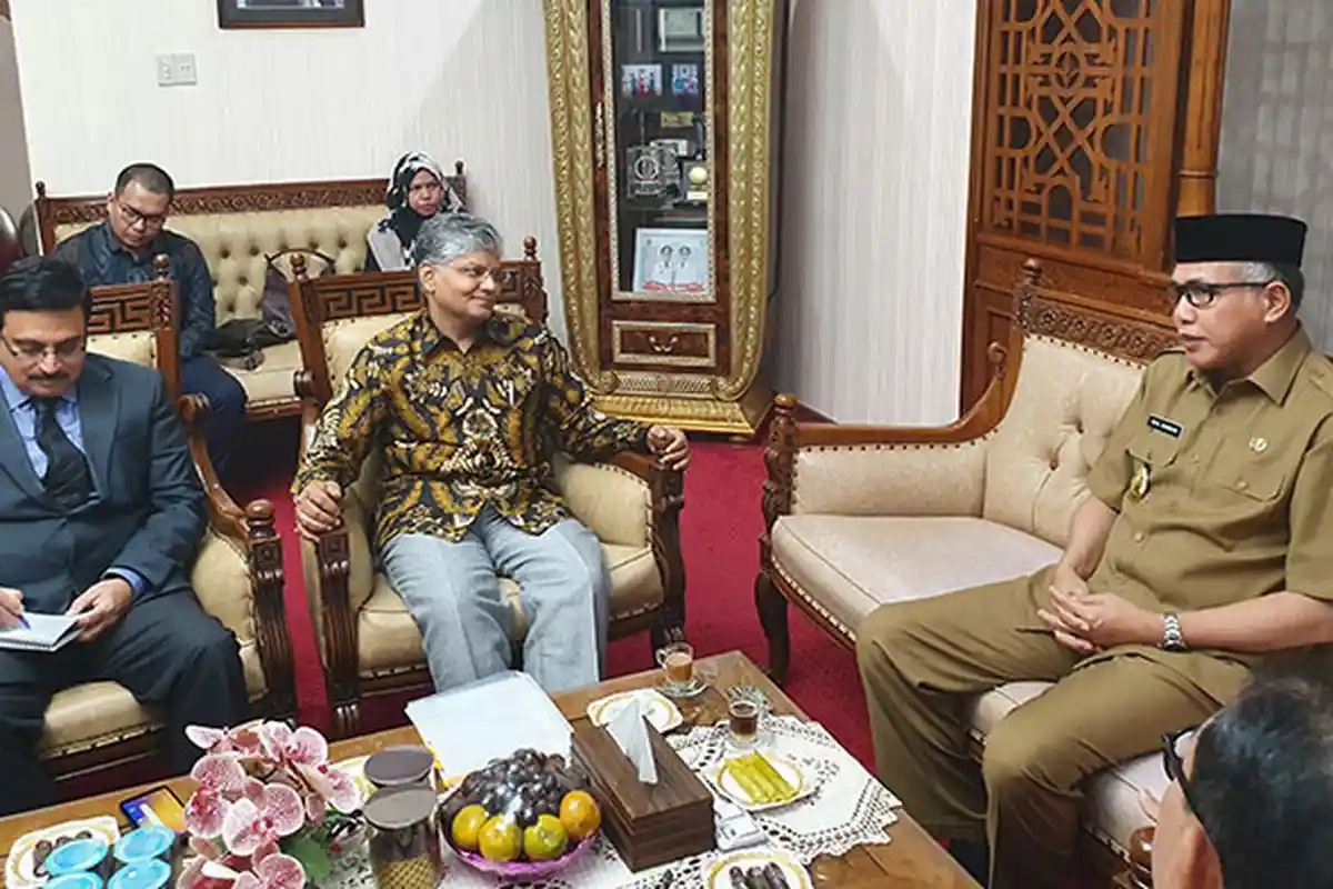 Disambut Plt Gubernur Aceh, Dubes India: Saya Bisa Berbahasa Indonesia Sedikit-sedikit