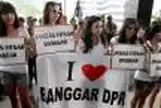 Wanita Cantik Dukung Banggar DPR RI