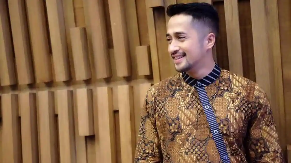 Cuci dan Jemur Pakaian di Dalam Umbul, Lihat Aksi Kocak Irfan Hakim