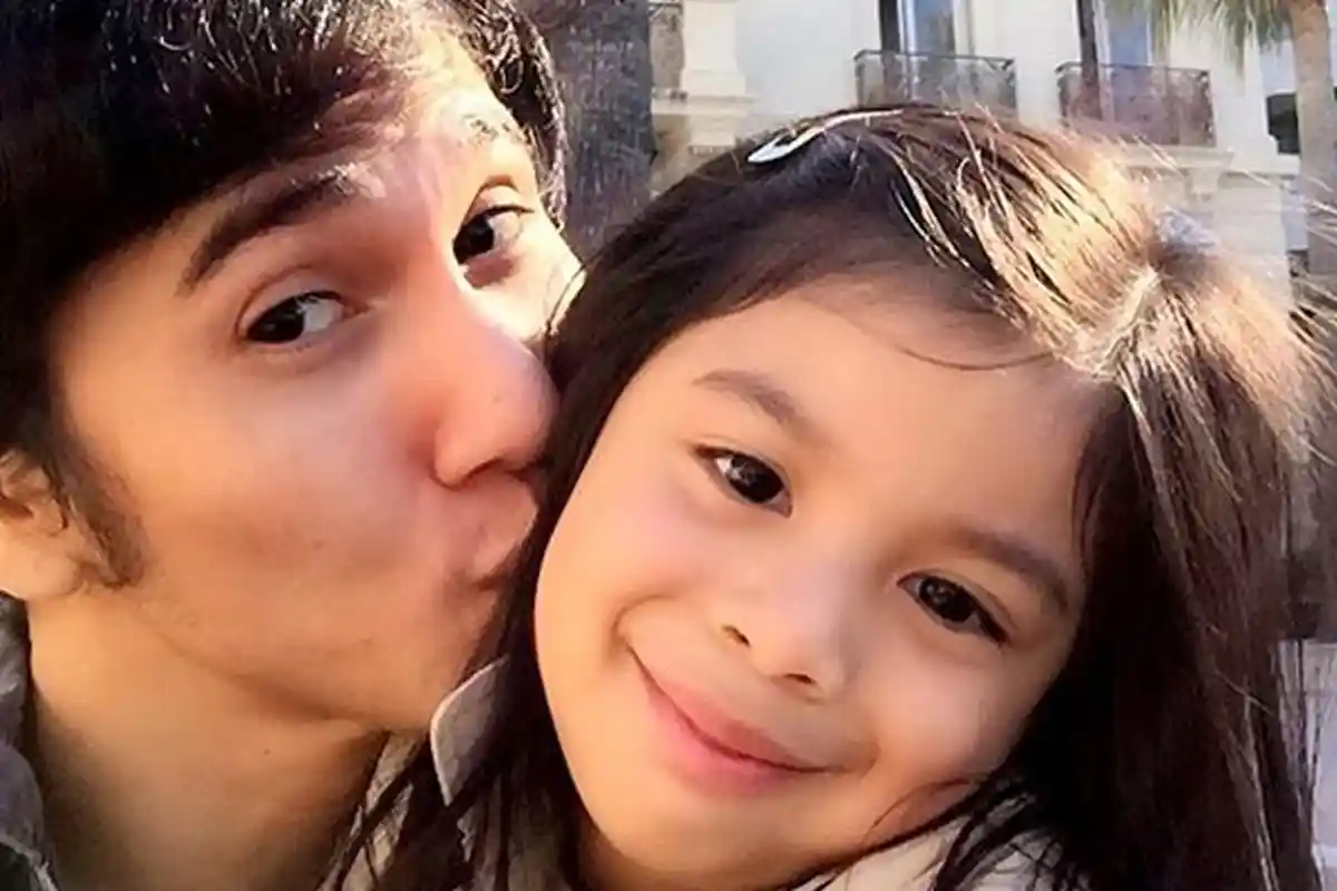 Diisengi Sang Anak Sampai Kayak Gini, Vino G. Bastian Cuma Bisa Pasrah, Tapi Tetep Ganteng!