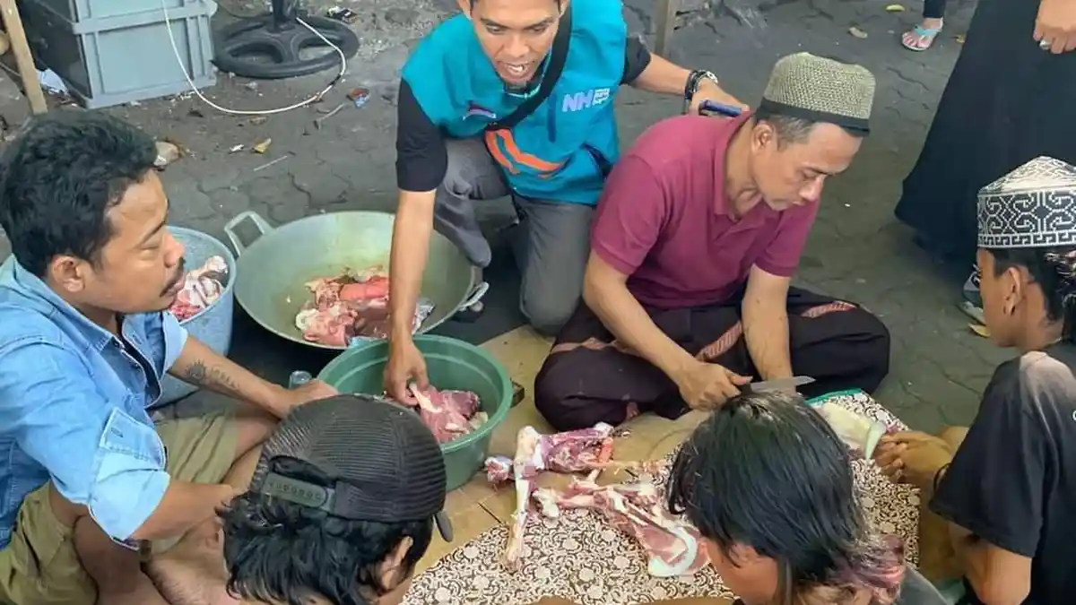 Bikin Haru, Kisah Kurban di Kampung Anak Jalanan Terminal Gubernur Suryo Gresik