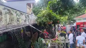 pemadaman-kebakaran-di-Buleleng.jpg