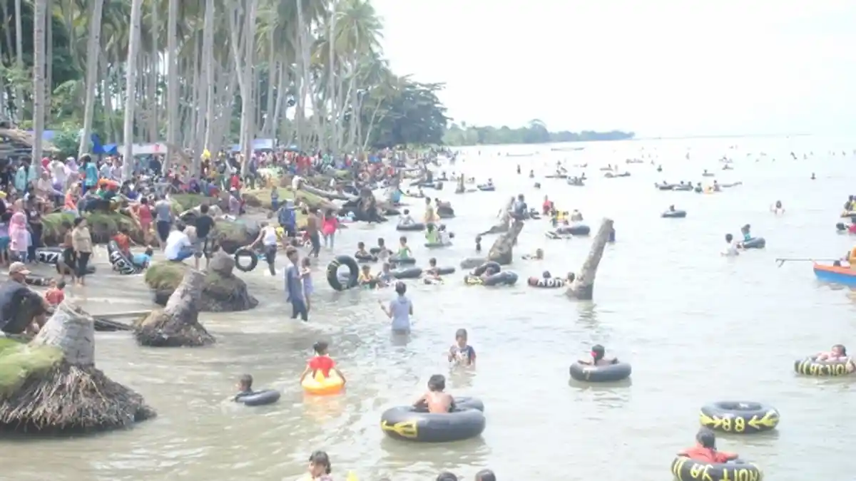 Melirik Wisata Pantai Lemo di Luwu Timur - pantai-lemo2_20151111_215529.jpg