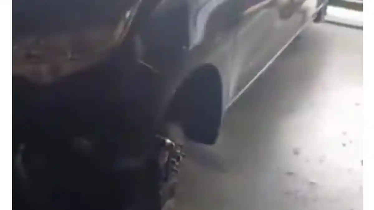 Baru 20 Menit Ditinggal di Area Parkir, Ban Mobil Hilang Saat Parkir di Pusat Perbelanjaan