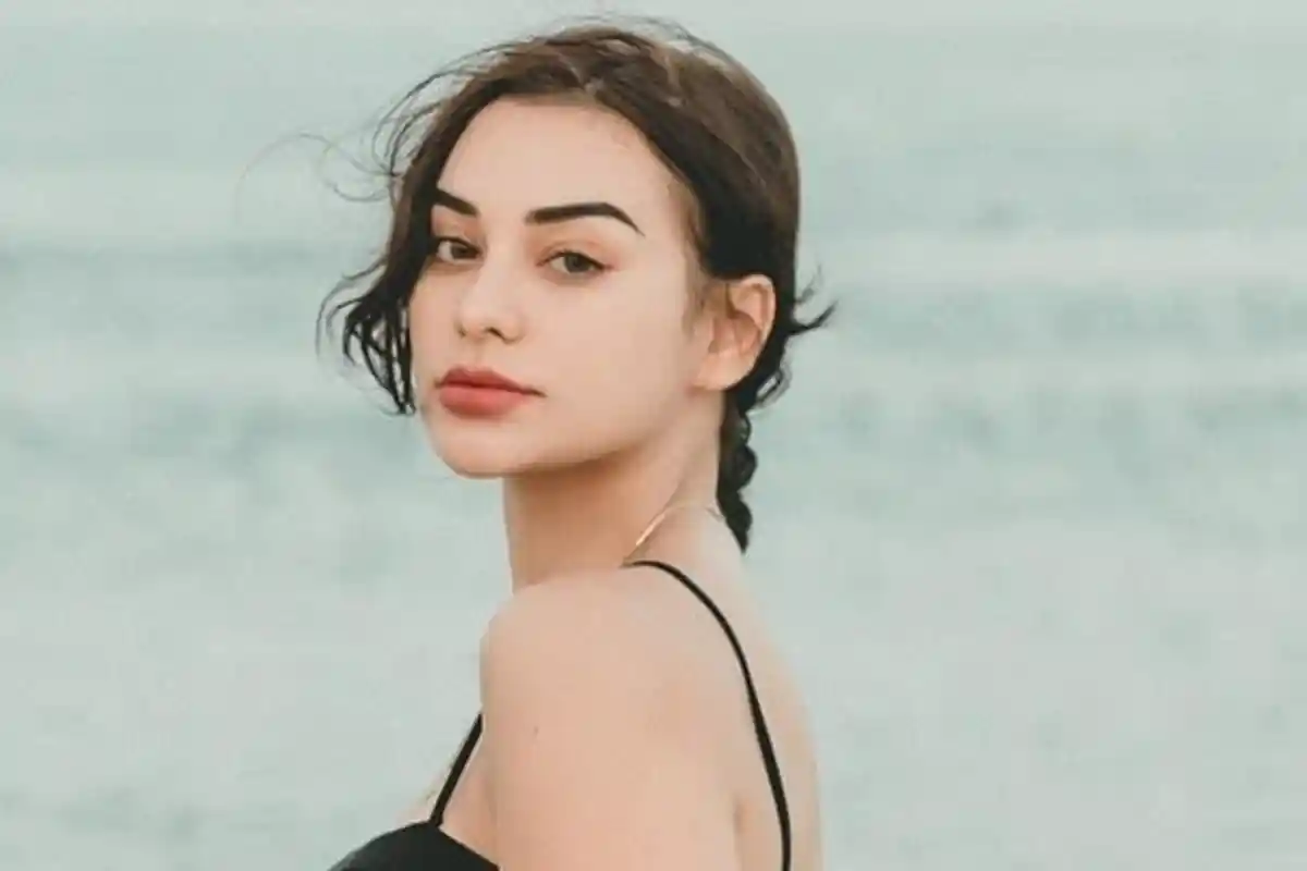 Akhirnya Terungkap Nasib Nora Alexandra saat Jerinx SID Dibui, Pilih Absen Sidang Suami