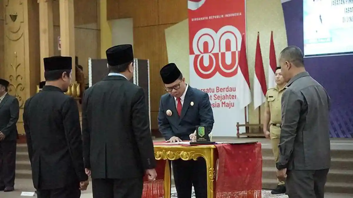 Bupati Satono Lantik Tiga Pejabat Tinggi Pratama