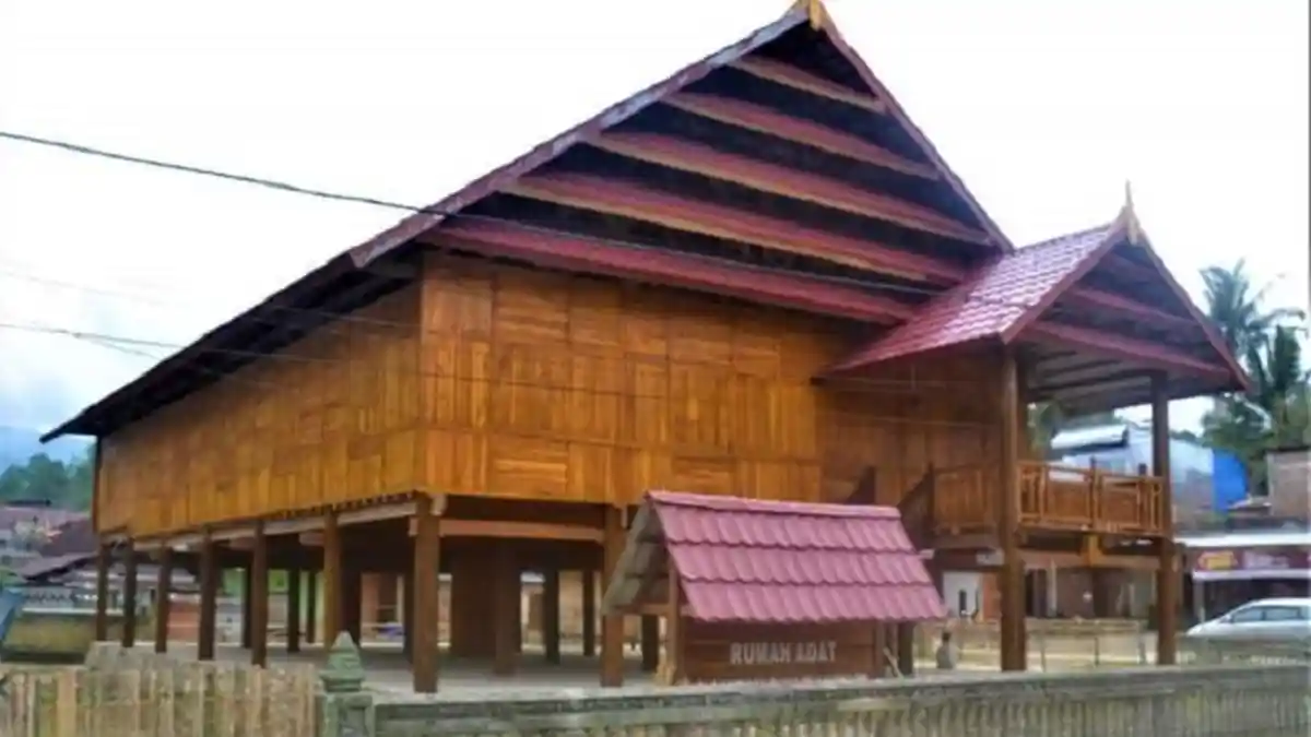Rumah Adat Lantang Kada Nene Mambi Mamasa Didaftar Masuk Cagar Budaya Nasional