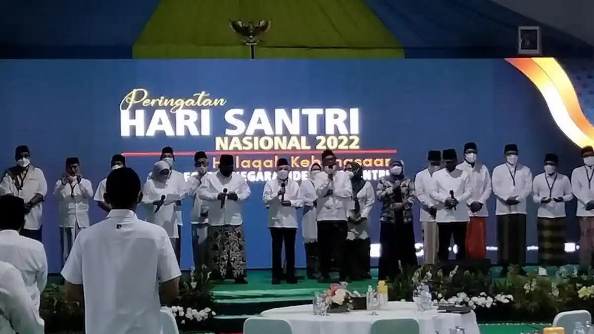 Kaum Santri Bisa Melesat Melalui Mobilitas Vertikal Begitu Cepat Karena Tidak Ada Islamofobia