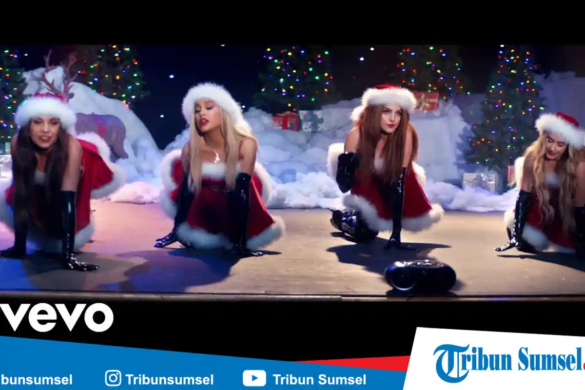 Download Lagu (MP3) 'Thank U, Next' Ariana Grande Lengkap dengan Lirik dan Terjemahannya