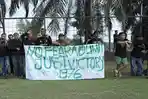 20261904-Suporter-PSS-Sleman-beri-dukungan.jpg