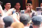 prabowo-di-depan-relawan_20181101_161932.jpg