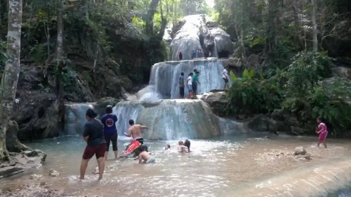 Cuma 13 Km dari Soe, Air Terjun Indah Ini Punya Beberapa Tingkatan, Cocok untuk Wisata Libur Lebaran