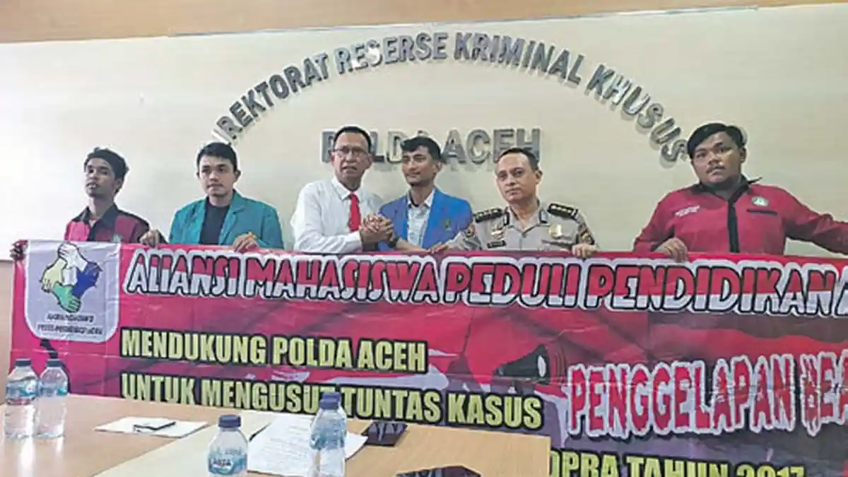 Empat Mahasiswa Demo di Polda Aceh, Desak Usut Kasus Beasiswa hingga Makan Bersama