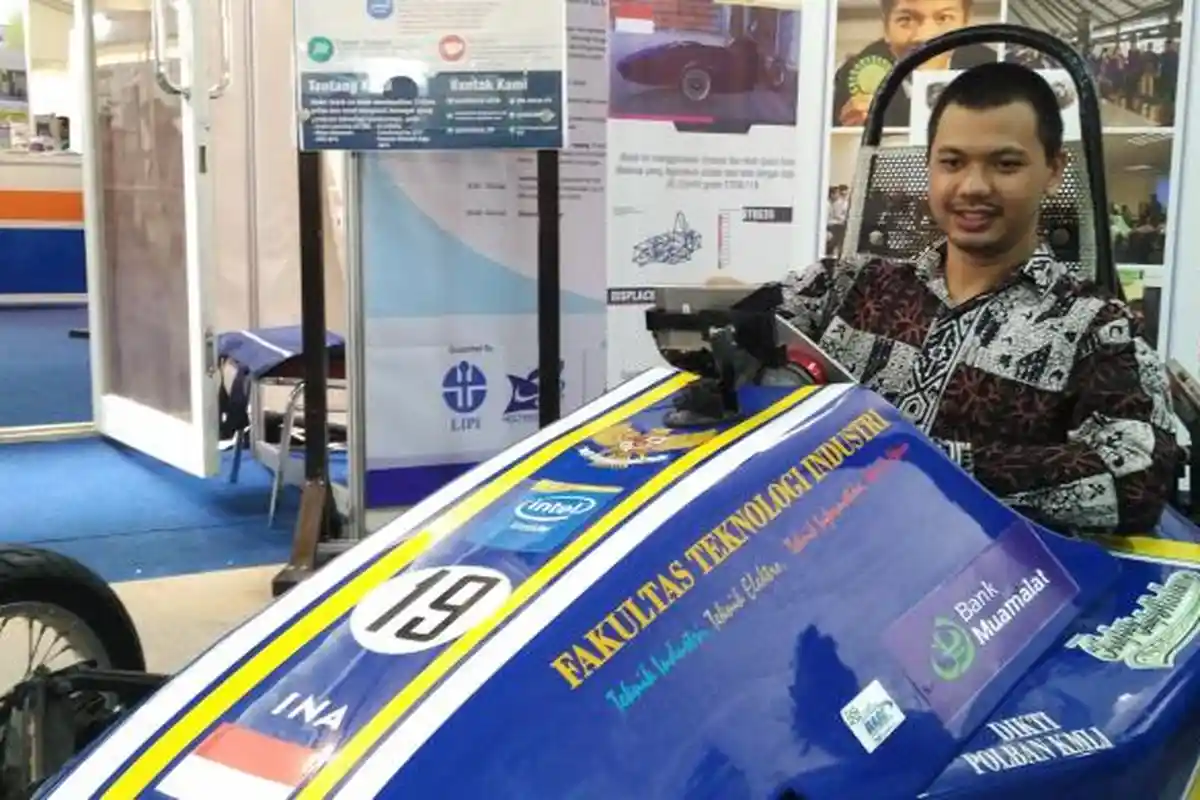 Inilah Mobil Masa Depan Bikinan Mahasiswa Yogya