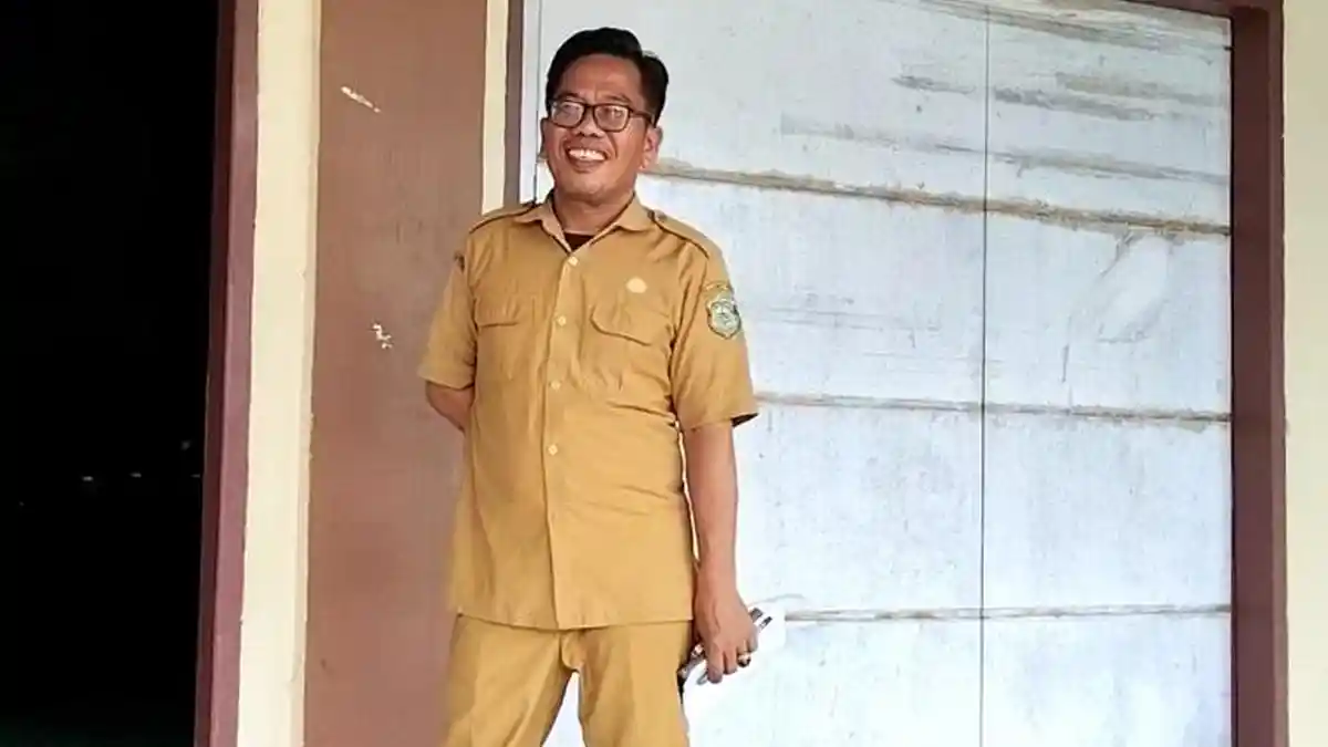 Profil Mahayuddin Kepala Bidang Aset BPKPAD Mamuju Tengah, Jebolan UNM