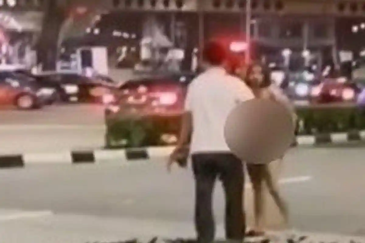 Alasan Sesungguhnya Hingga Gadis Ayu Ini Nekat Telanjang Bulat di Tengah Jalan Sambil Teriak-Teriak