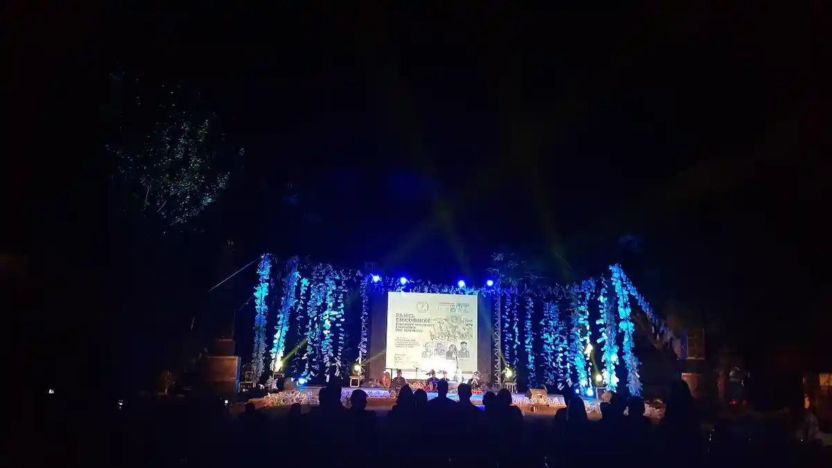 MIWF 2019 Dibuka dengan Tari Pakkarena, Kenalkan Sosok Mak Coppong