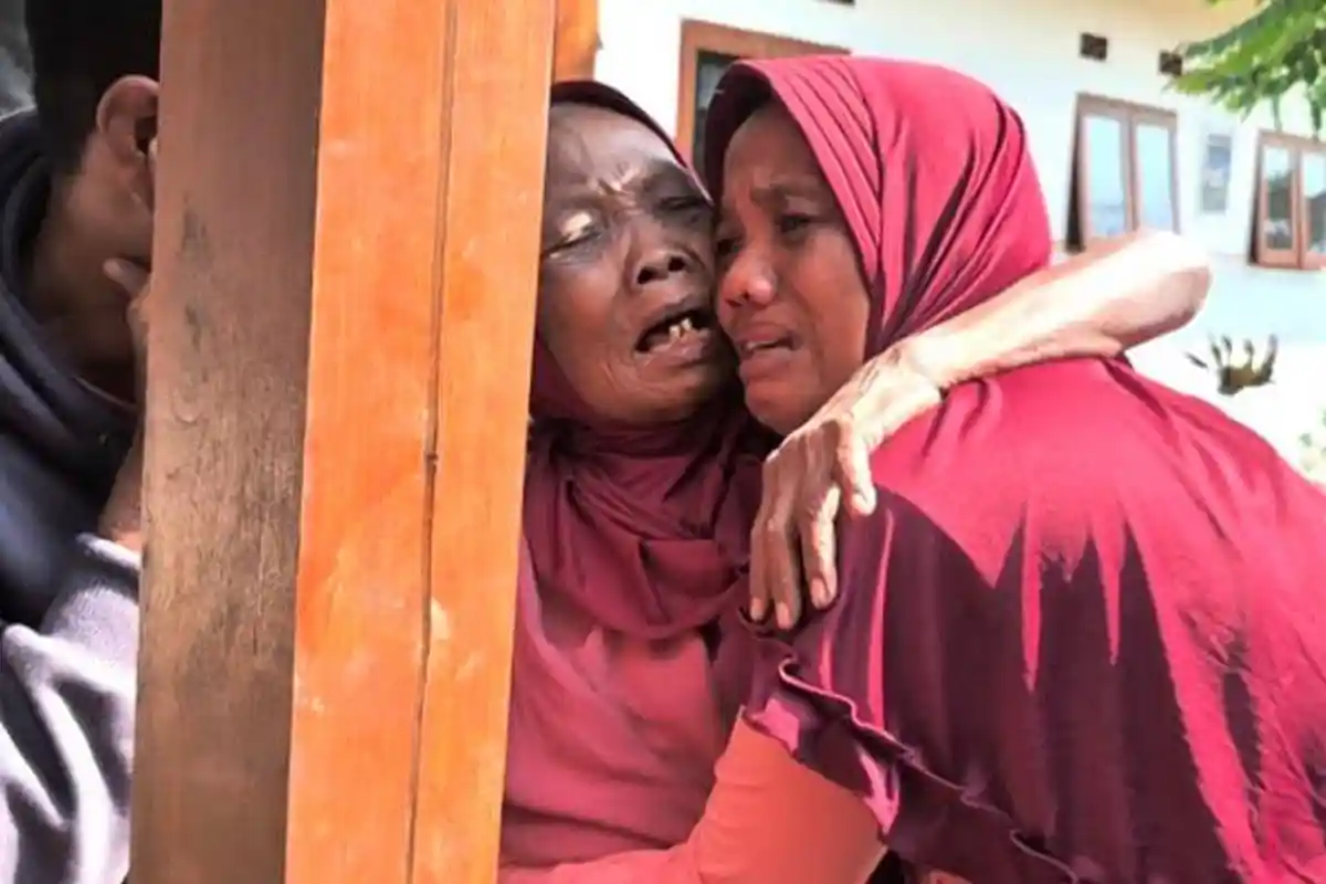 Setelah Viral Ibu Tua Diusir di Probolinggo, Nortaji Menangis Haru Bertemu 3 Anaknya di Malang