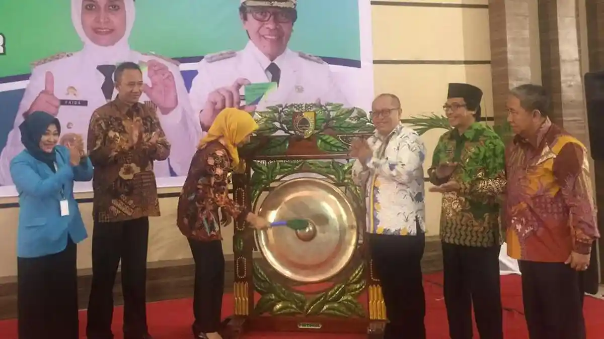 2.500 Guru dan Pekerja Kontrak di Jember Dapatkan BPJS Ketenagakerjaan - bpjs-ketenagakerjaan_20170830_114252.jpg