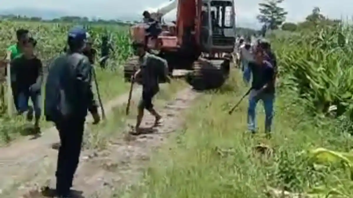 Mencekam, Kelompok Preman Bayaran Mafia Tanah Tebas Kepala Pembuat Tapal Batas di Binjai